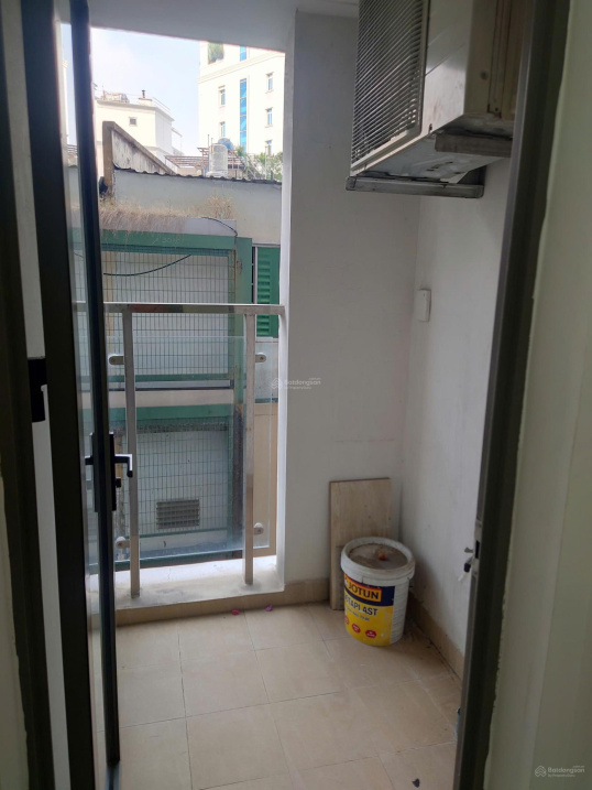 Modern 40m² Officetel with Kitchen in Phu Nhuan