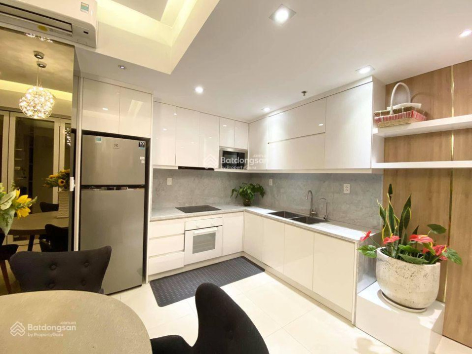 Modern 2-Bed Apartment with Designer Interior