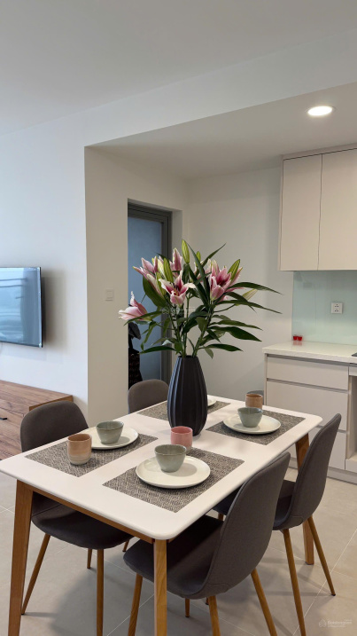 2-Bedroom Apartment with Pool View, Fully Furnished