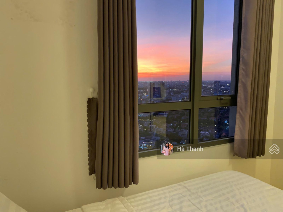 Spacious 3-Bedroom Apartment with River View