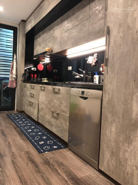 Fully Furnished 3-Bedroom Apartment at BRG Diamond Residence