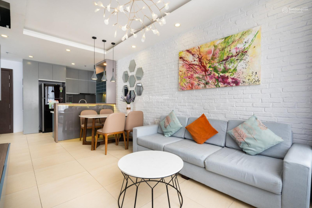 Modern Apartment at Viva Riverside with Designer Interior