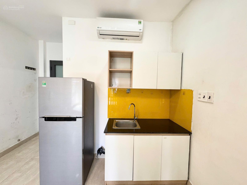 Modern Studio Apartment with Designer Interior Bình Thạnh