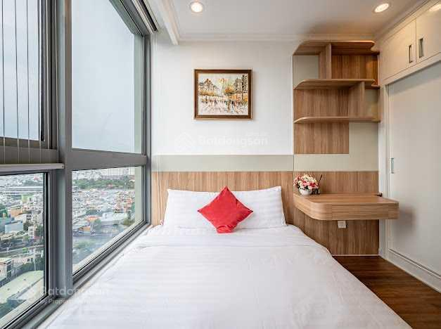 Modern Botanica Premier Apartment with Park Views