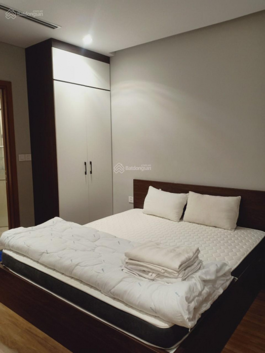 Modern 46m² Studio Apartment with Basic Furnishings