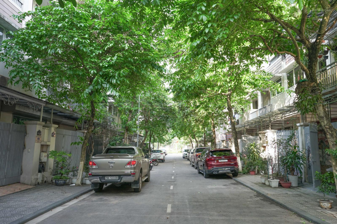 Modern 4-Floor Townhouse in An Hung District