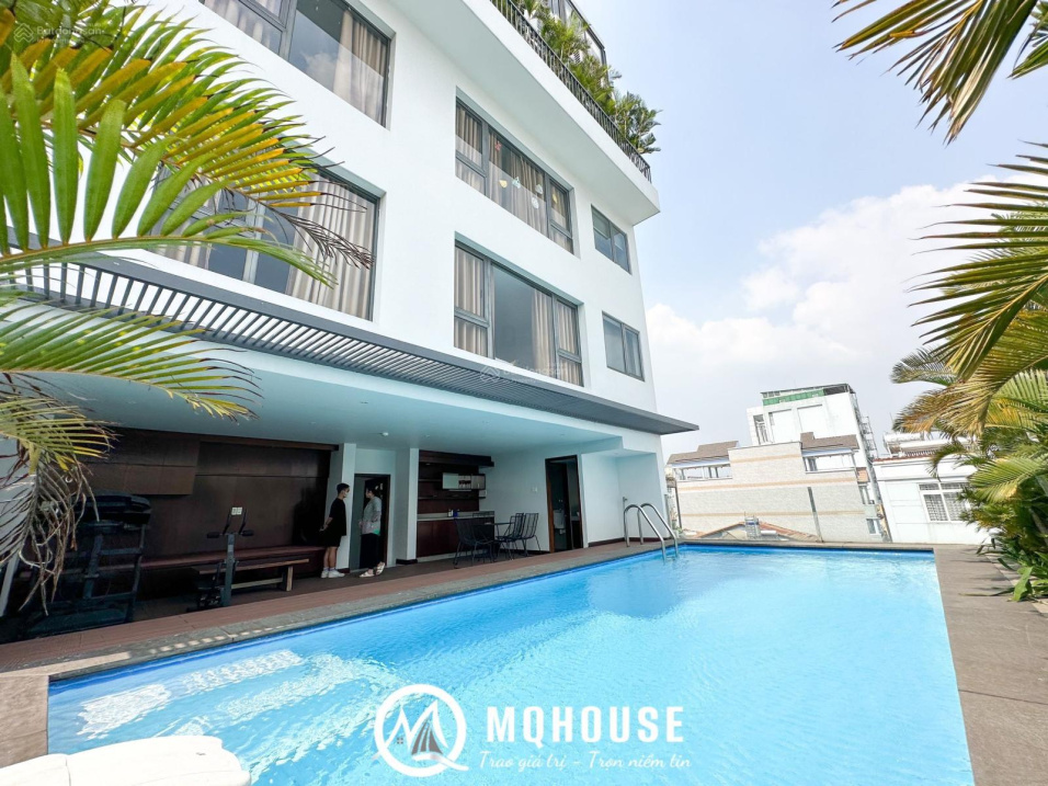 Luxury 2BR Apartment with Pool and River View