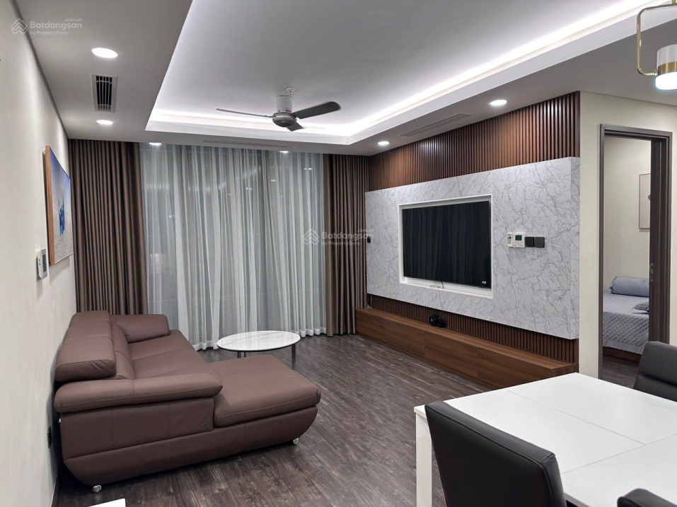 3-Bedroom Apartment with Modern Design, Full Furnishings