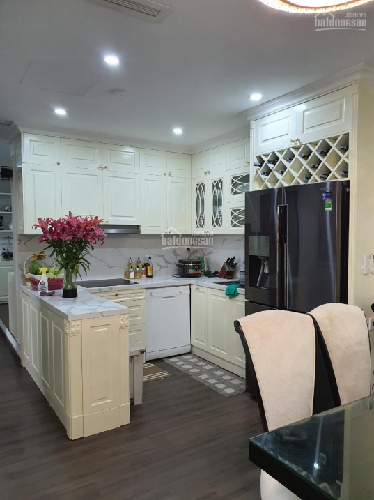 Modern Studio and 1-Bed Apartments in Vinhomes Symphony
