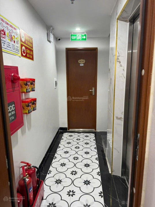 Modern Studio Apartment with Full Amenities