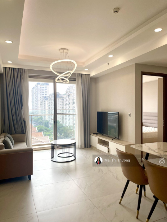 Modern 2-Bedroom Midtown Apartment with City View