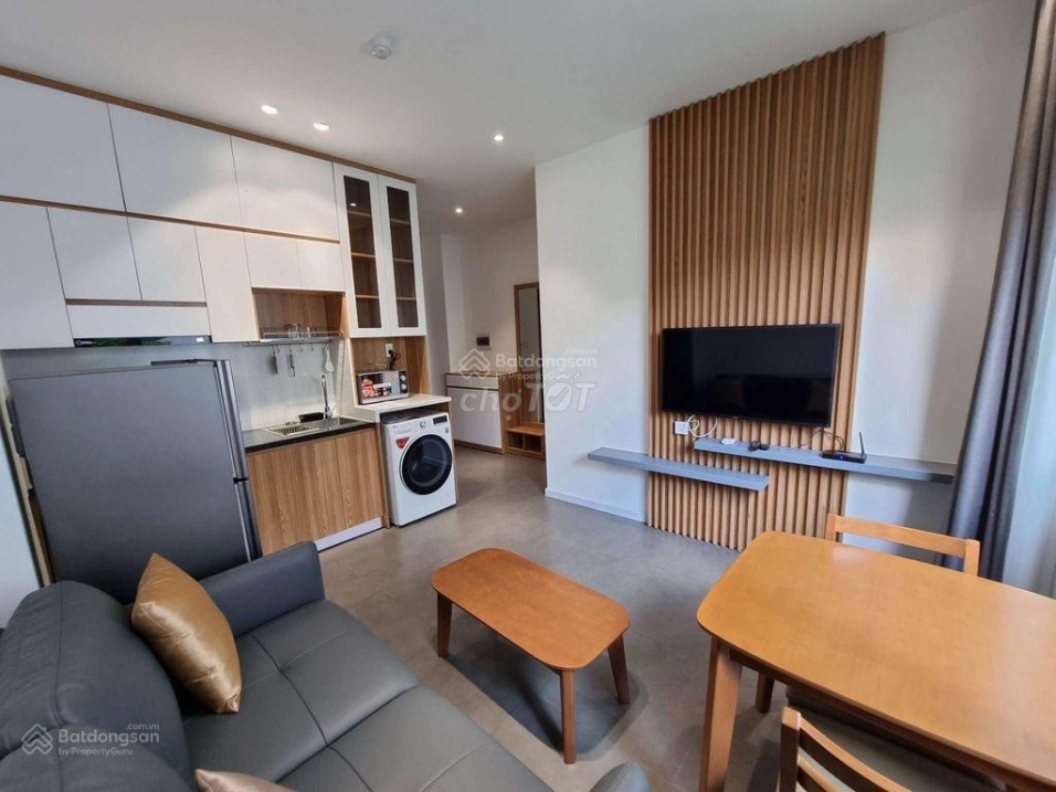 Modern 1-Bedroom Studio Near Nguyen Van Troi