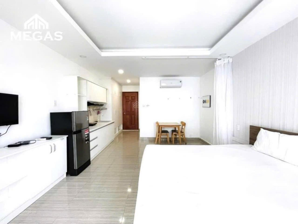 Modern Studio Near Universities with Full Amenities