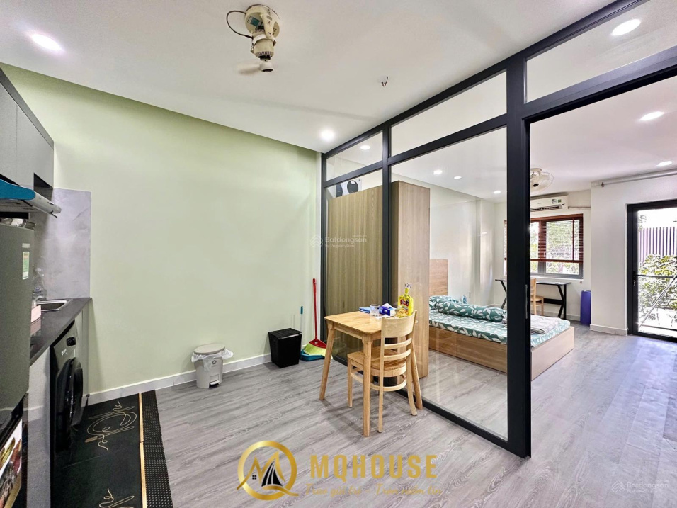 Modern 1-Bedroom Apartment with Stylish Interior
