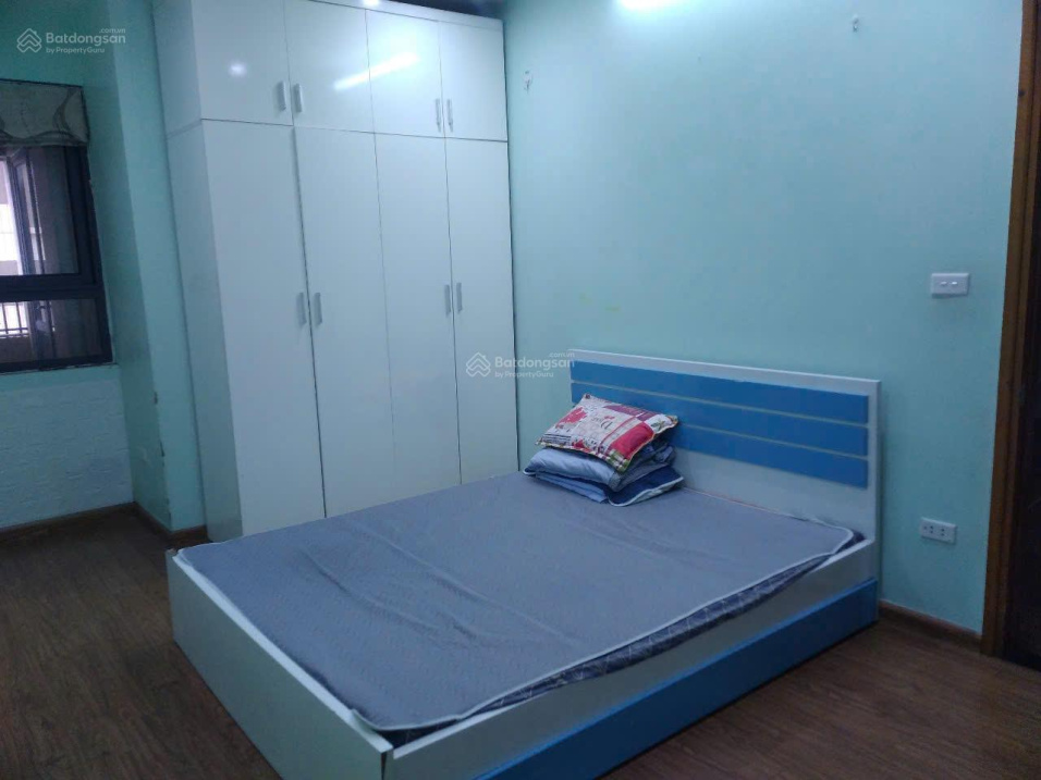 2 Bedroom Apartment with Basic Furniture