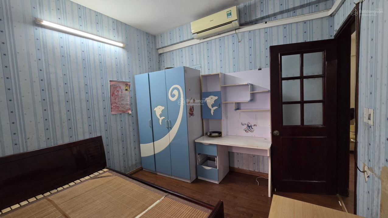 Spacious Apartment with Modern Amenities