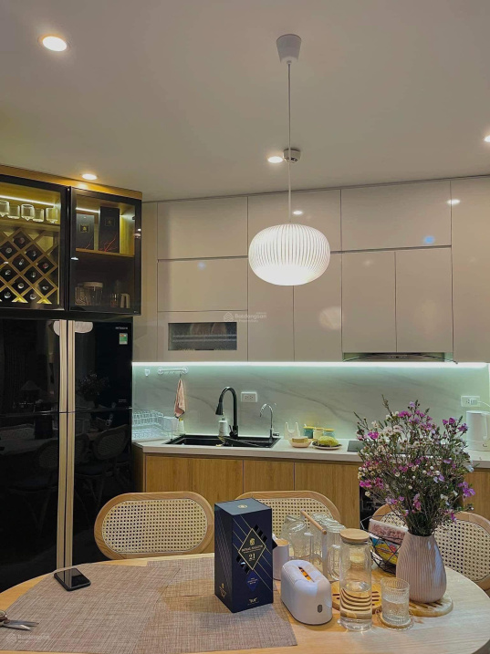 Modern Studio and 1BR Apartments in Ecolife Capitol