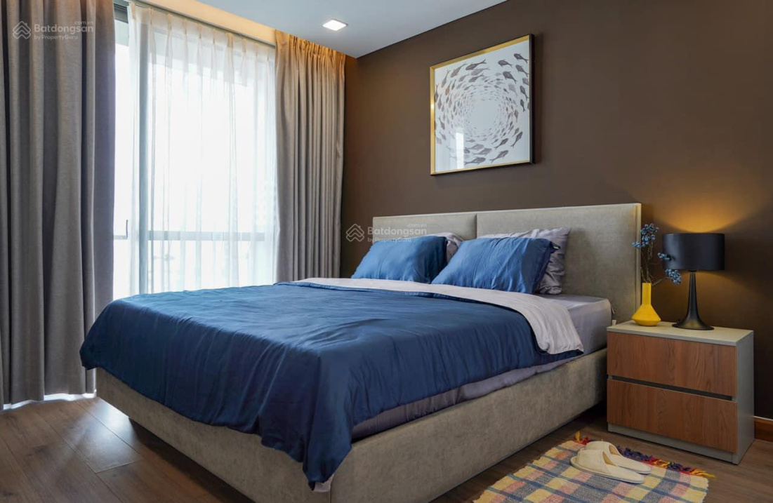 Modern 2BR Cardinal Court Apartment with Views
