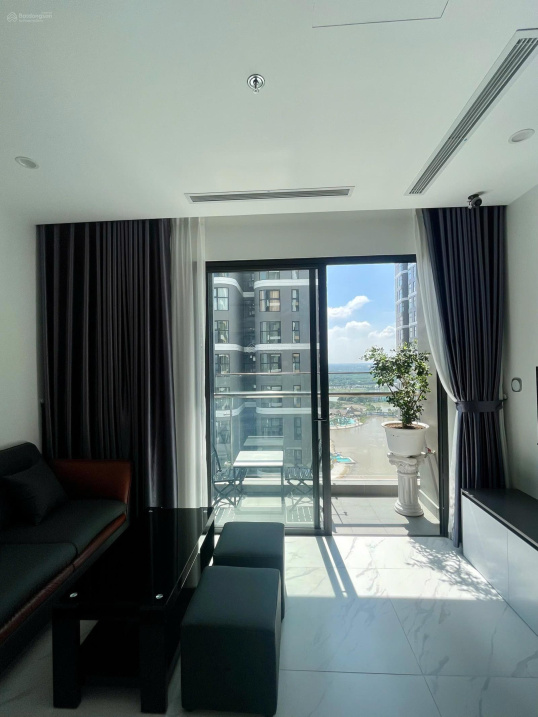 Beautiful Studio Apartment with Balcony and Sea View