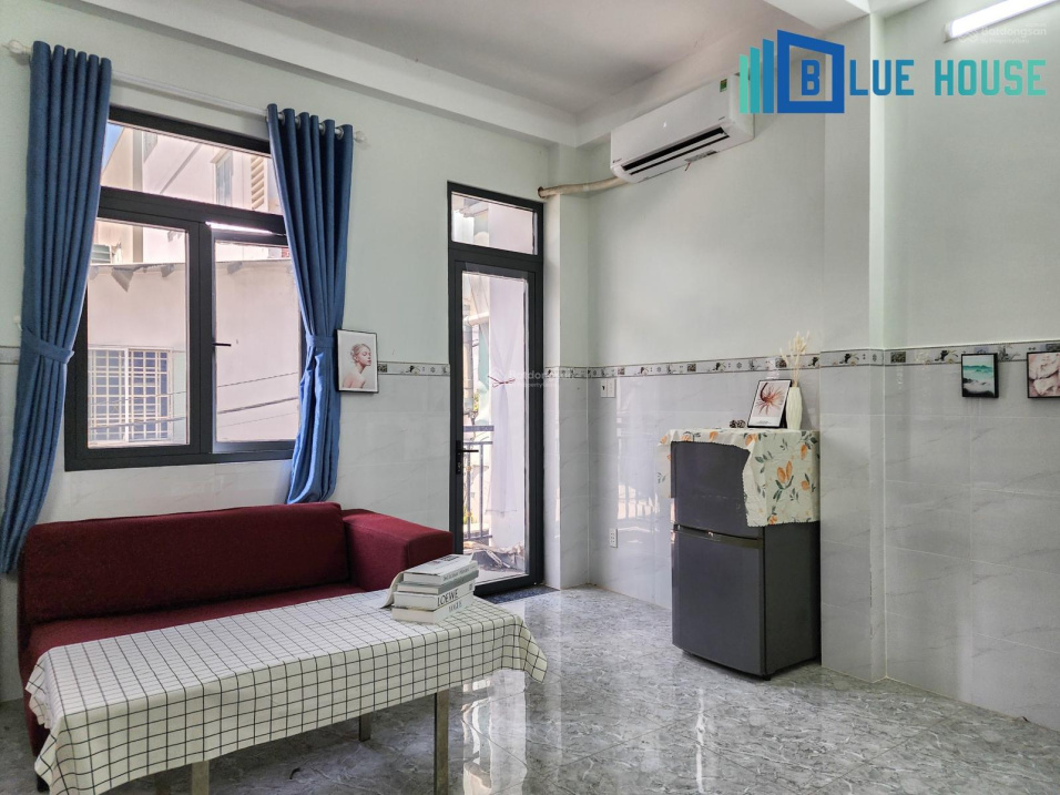 Modern Studio Apartment with Two Beds in District 10