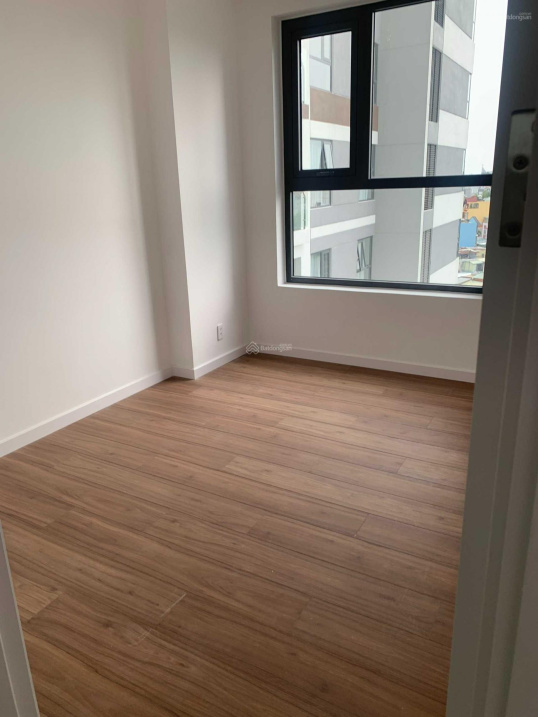 2 Bedroom Apartment with Modern Amenities Near Metro