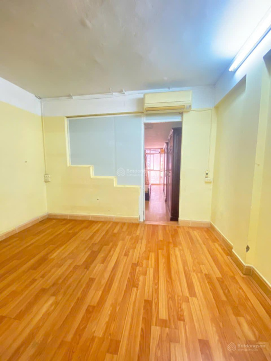 Apartment at Nguyen Chinh, Tan Mai, Hoang Mai District