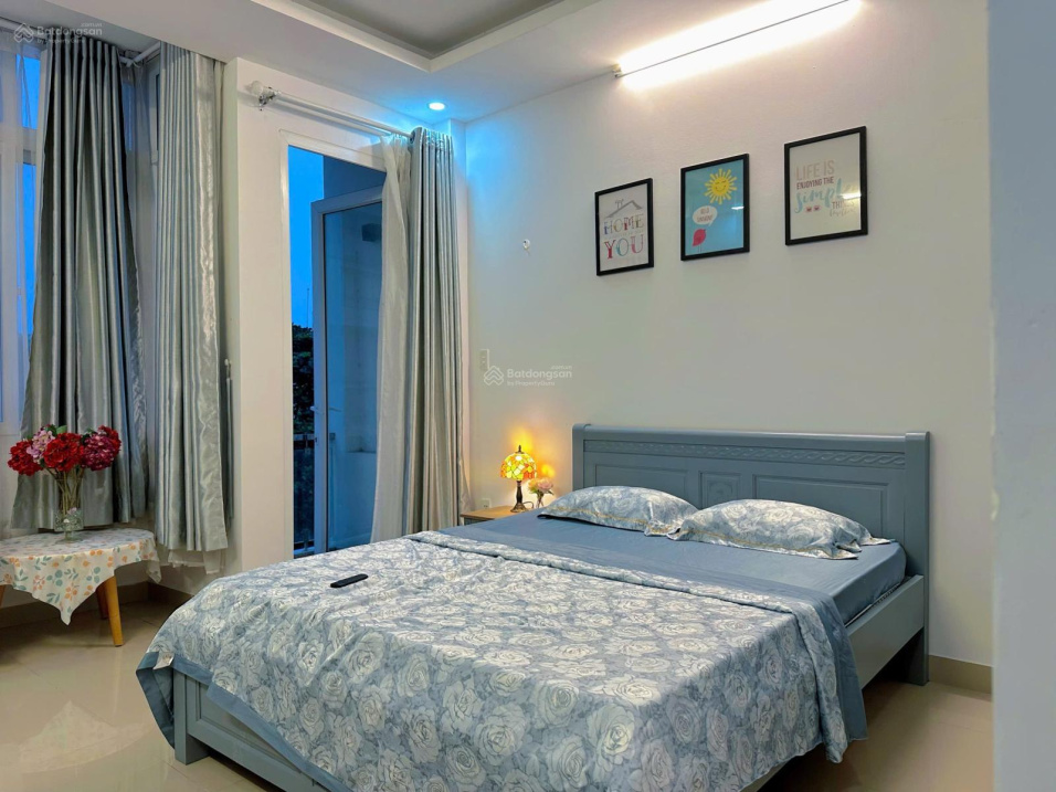 Modern Studio Apartment with Furnished Interior
