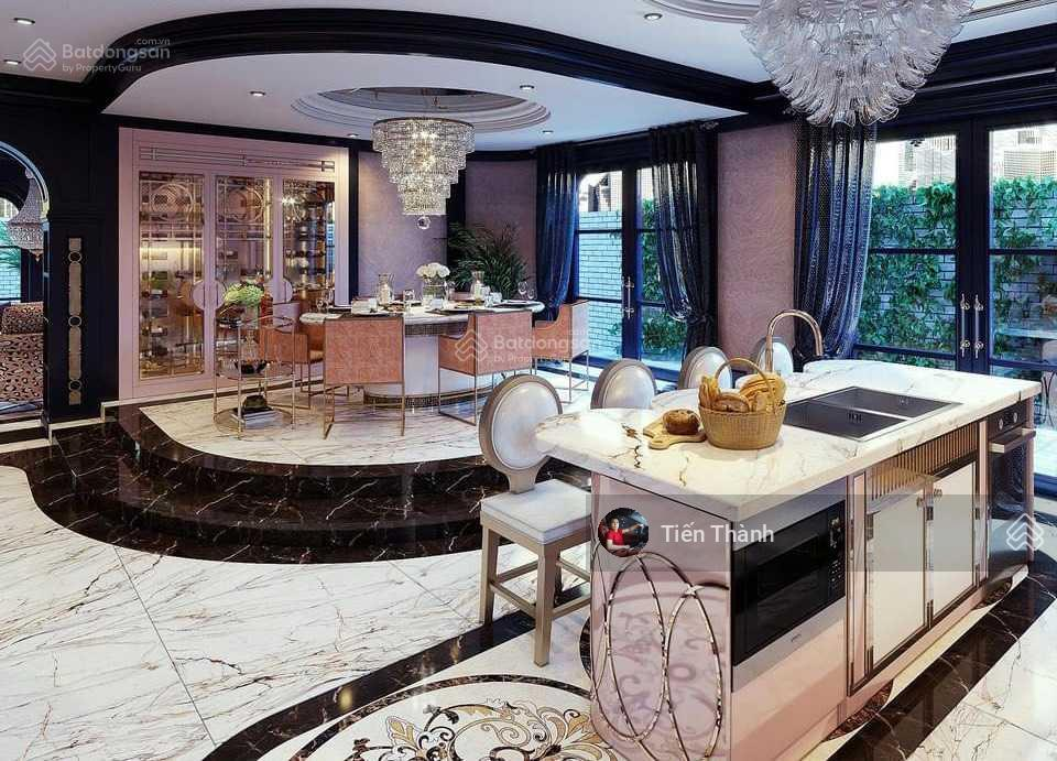 Luxury 3-Bedroom Apartment with City Views