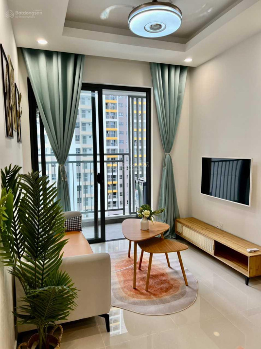Spacious 2-Bedroom Apartment with River View