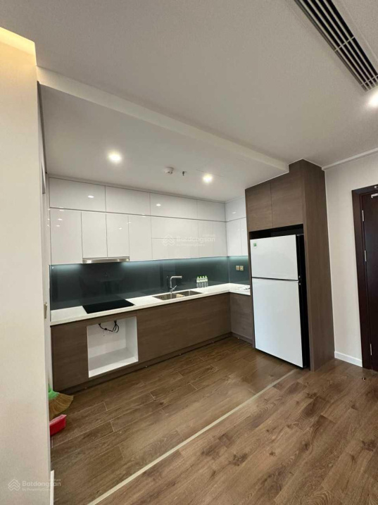 Modern 2-Bedroom Apartment in Hoang Thanh Pearl