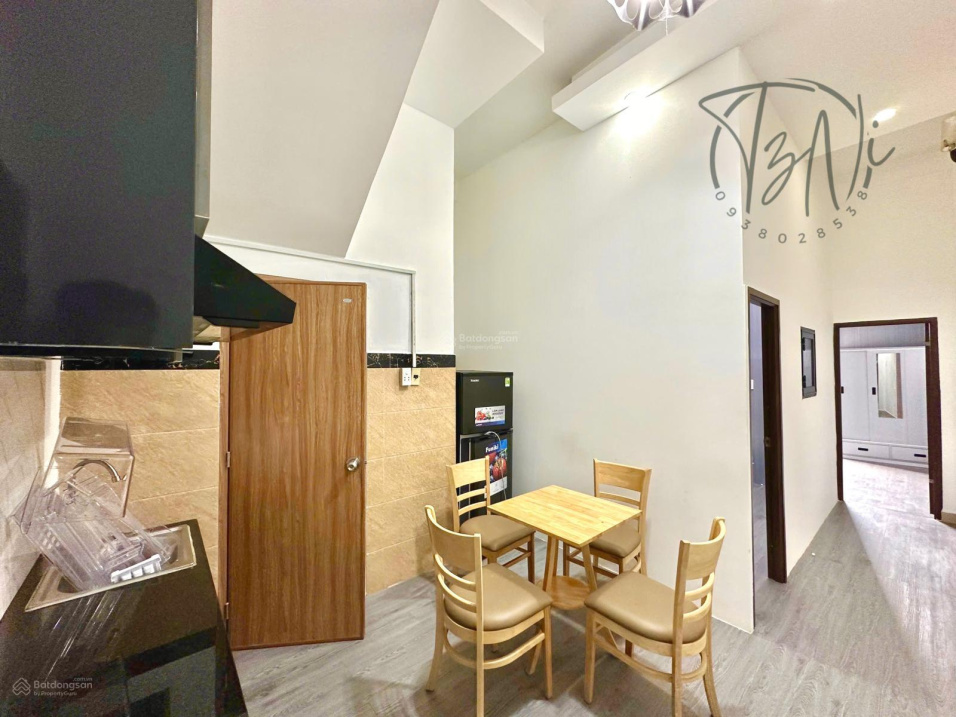 Modern Studio with Laundry in Quiet Area