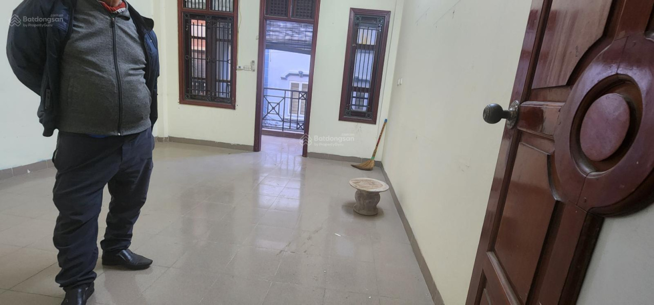 5-Floor House with 7 Rooms in Tay Ho