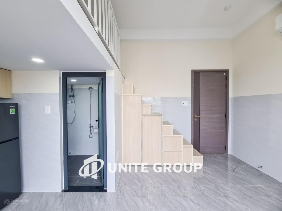 Modern Duplex Apartment with Balcony Near District 4