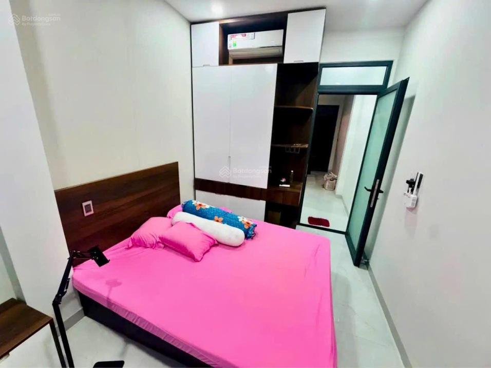 4-Story House with 5 Bedrooms and Parking Near Le Hong Phong