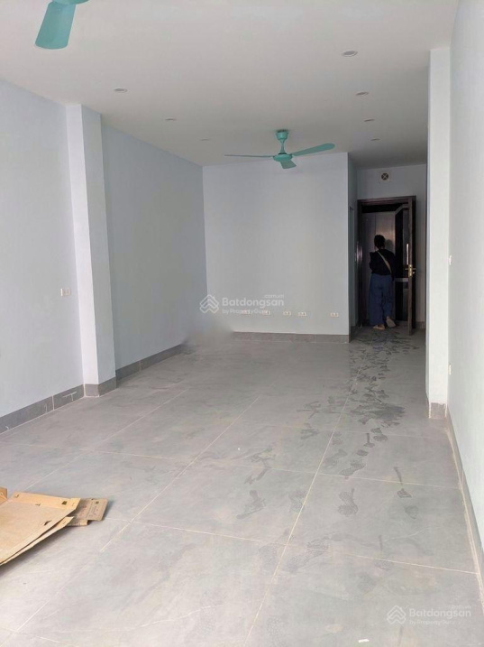 Просторная аренда на Le Thanh Nghi - Открытая планировка, Парковка доступна