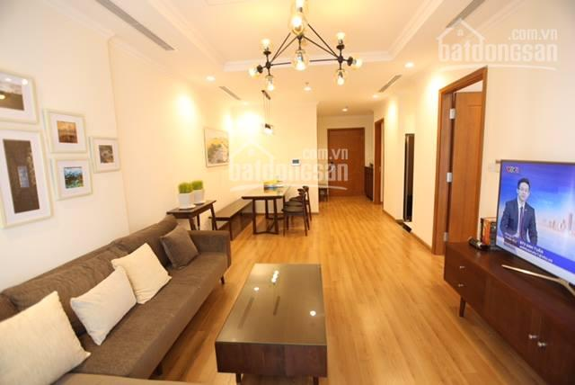 High-floor Vinhomes Apartment with 2 Bedrooms
