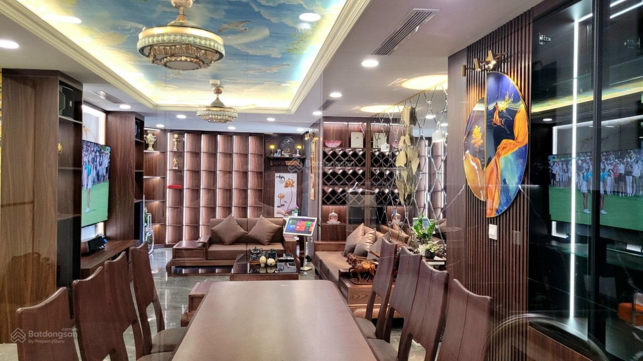 Hoàng Cầu Skyline 2-bedroom apartment with lake view
