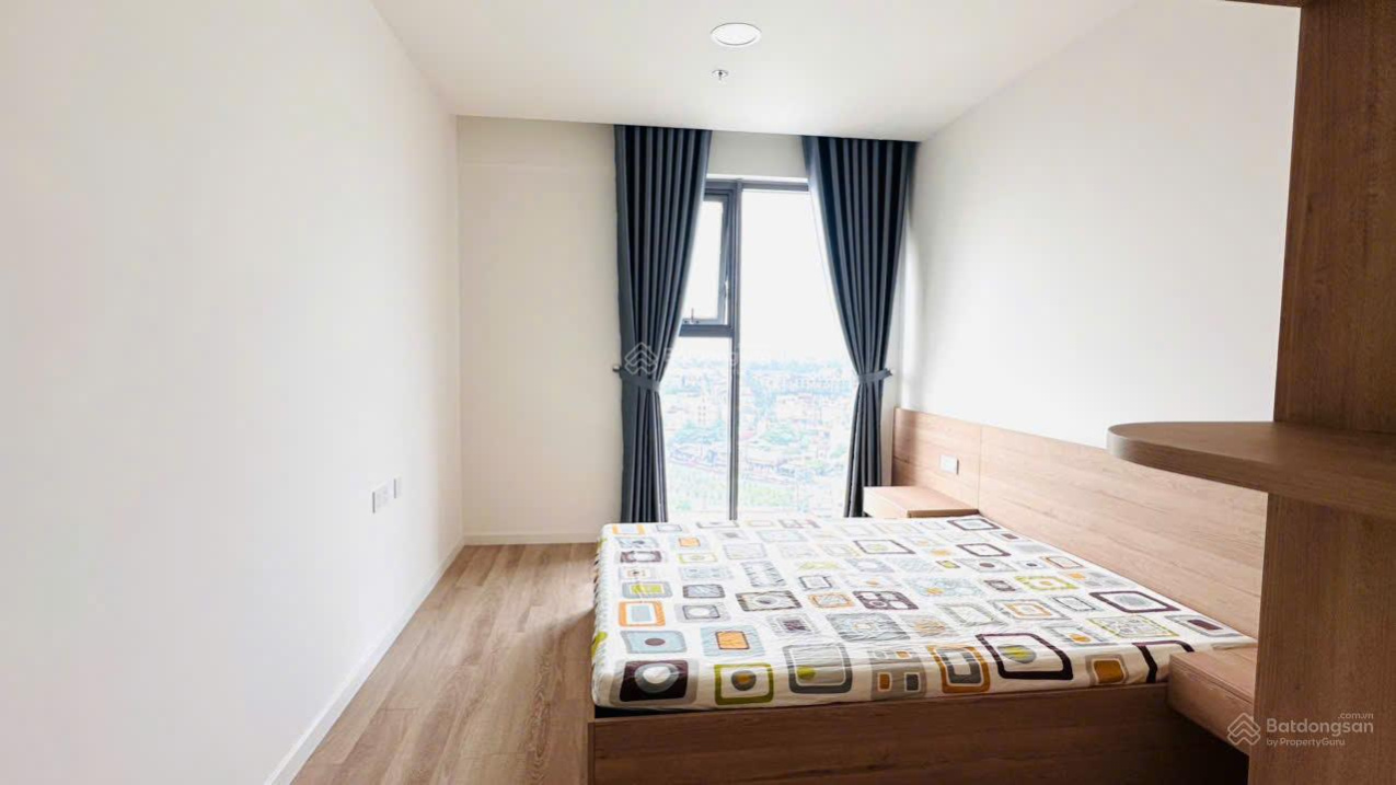 Pool View Apartment with Full Furnishings