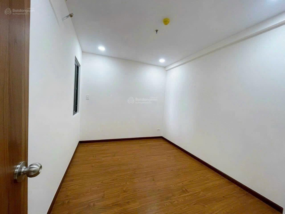 Modern 2BR Apartment Near Industrial Park
