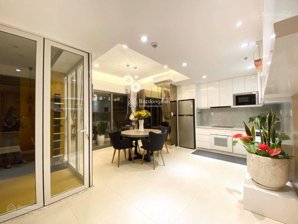 Modern 2-Bed Apartment with Designer Interior