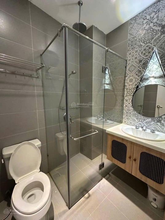 Modern Studio Apartment Near Tan Dinh Market