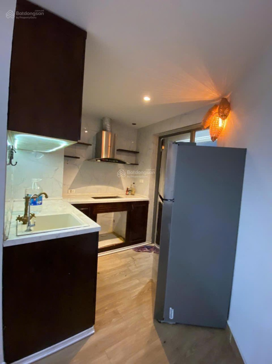 3-Bedroom Apartment with Modern Kitchen in Riverview