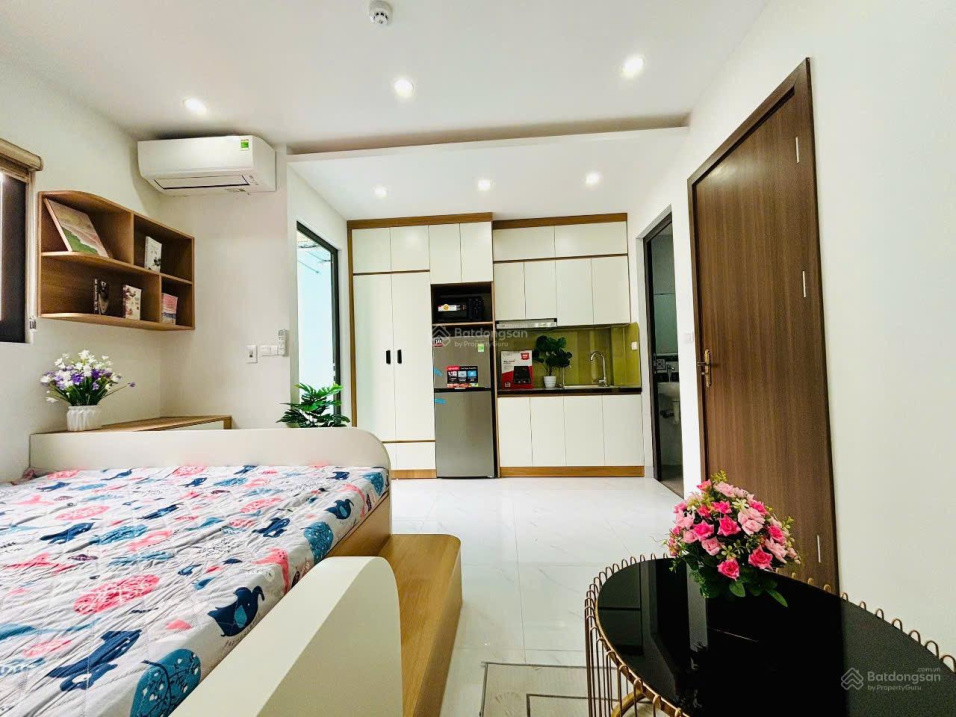 Modern Studio with Balcony in Thanh Xuan