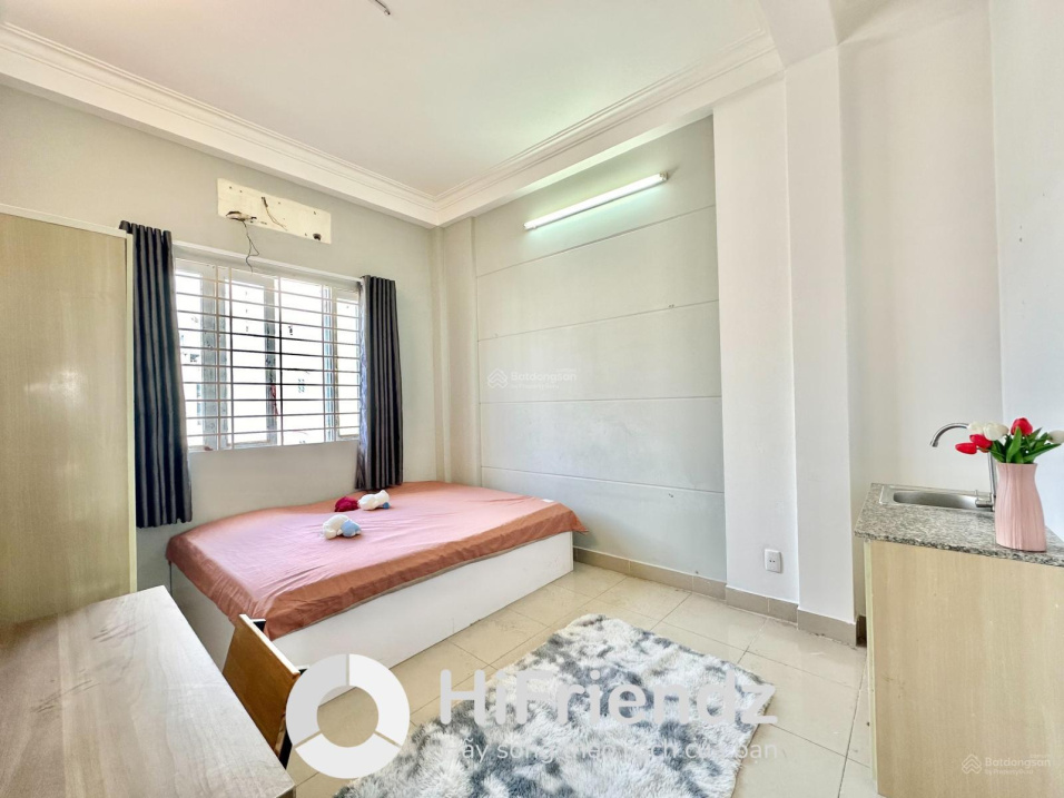 Modern 35m² Studio Near Law University