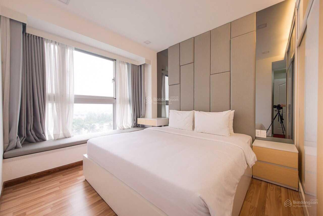Modern 2BR Cardinal Court Apartment with Views