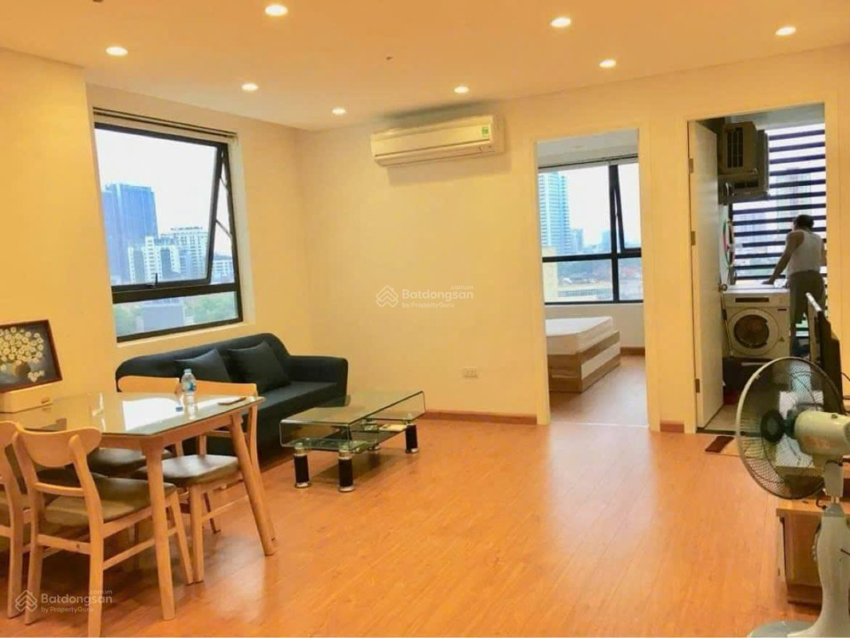 Modern 45m² Furnished Apartment in Hong Kong Tower