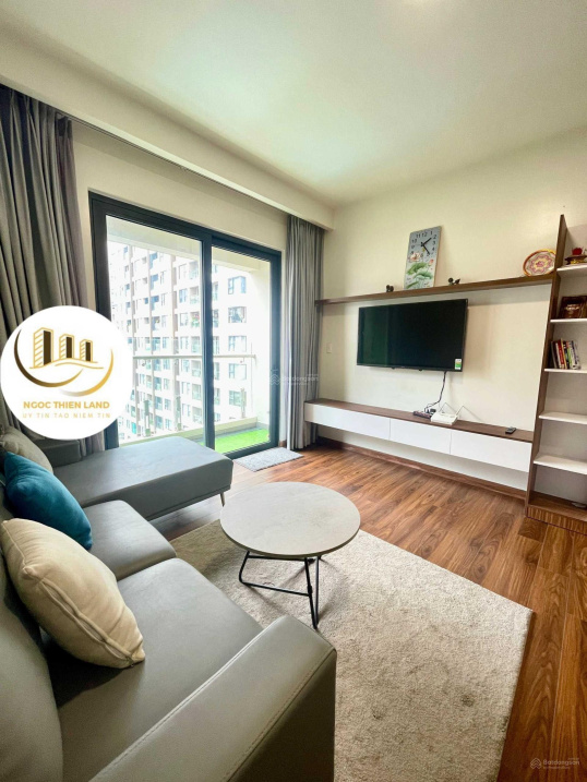 Modern 2BR Apartment with Pool in Akari