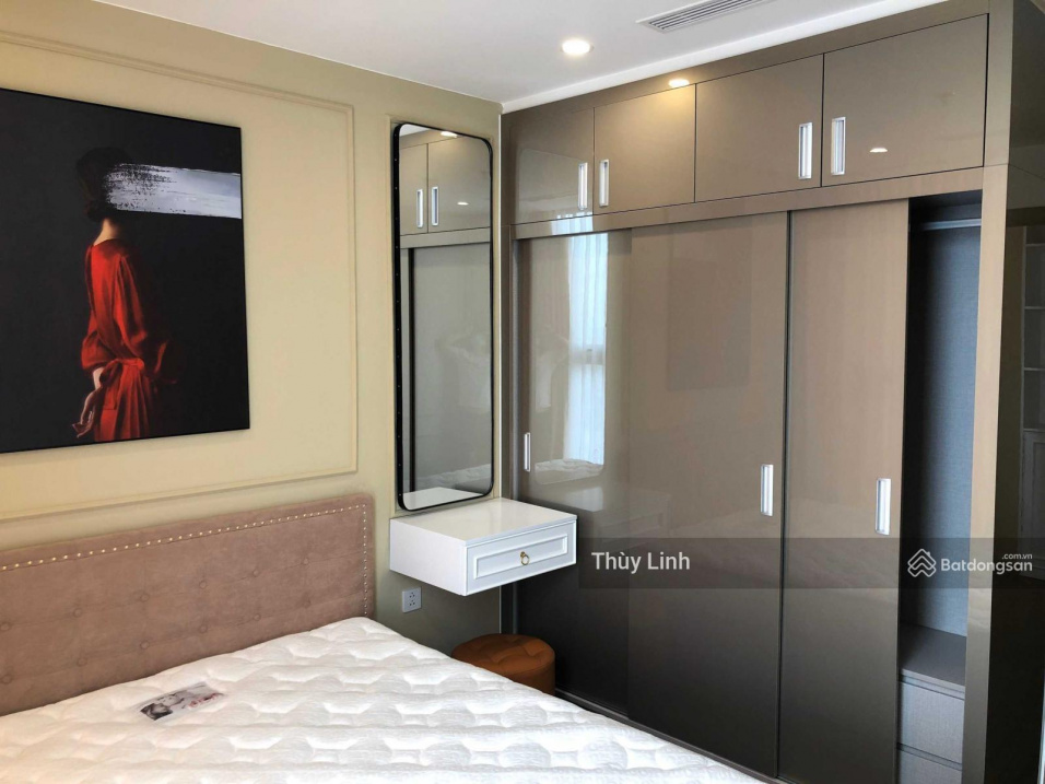 Furnished 2-Bedroom Apartment with Modern Interior