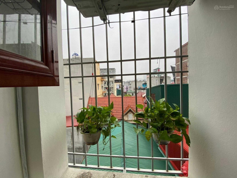 Private Room with Balcony in Thanh Xuan