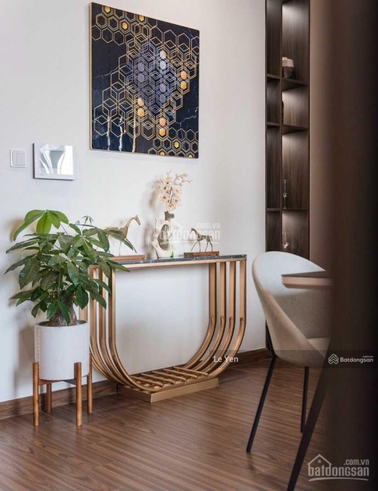 Luxurious 3-Bedroom Lancaster Apartment with City Views